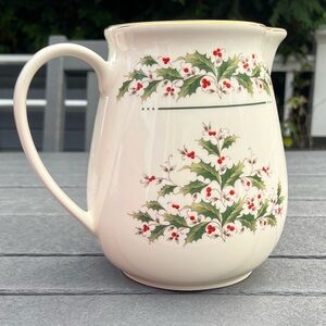 Vintage Caldor; Earthern Ware; 2.2QT/2.2L Pitcher; Holly Yuletide design; In Box